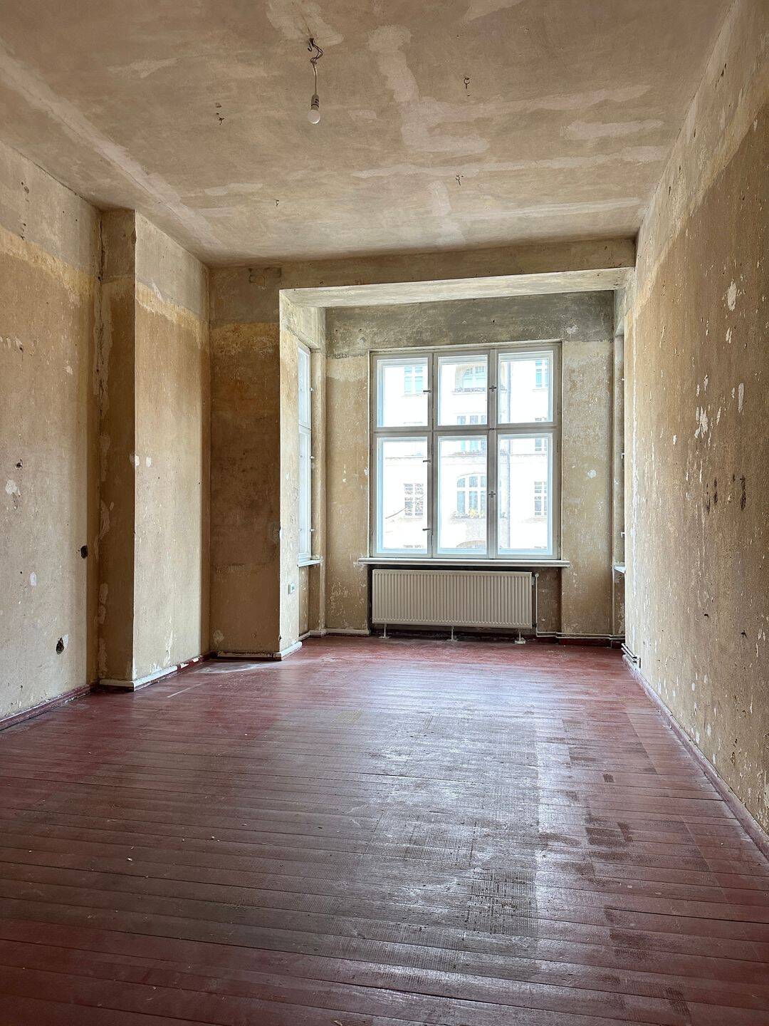 Bezugsfreier 2-Zimmer-Altbauklassiker unweit des Lietzenseeparks - Gestalten Sie Ihr Traumzuhause.