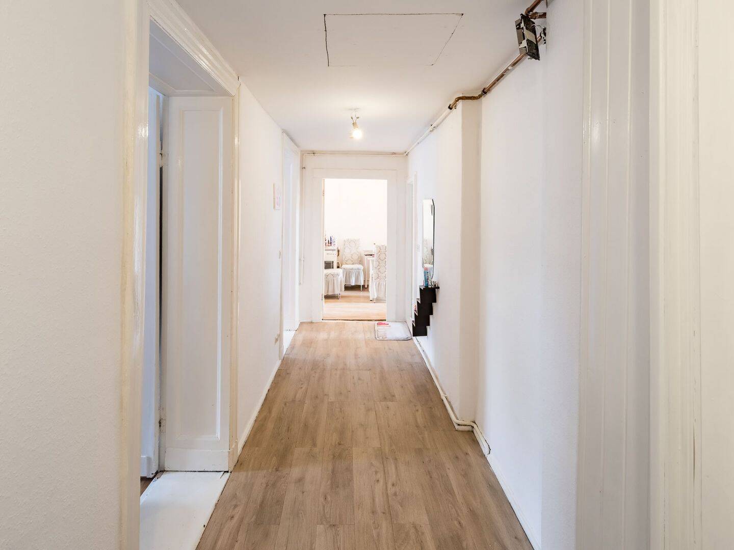 Lichtdurchflutete Altbauwohnung in gefragter Lage von Neukölln – Berlin – Vorschaubild 3