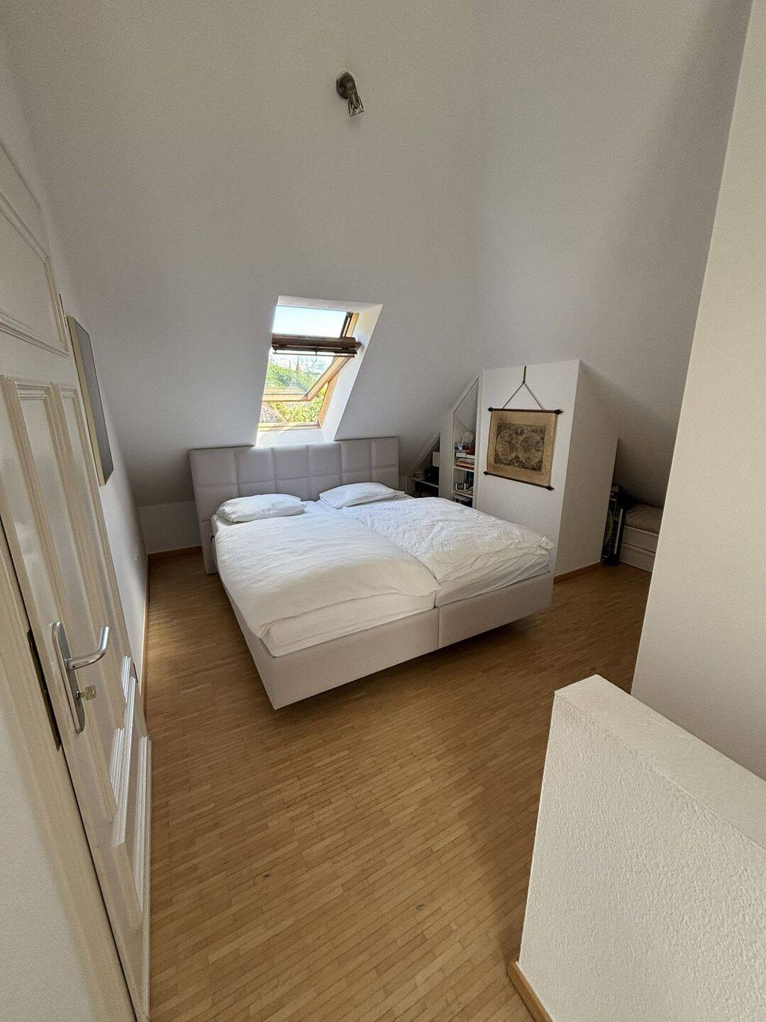 Schöne Wohnung im 3.OG / DG – Würzburg – Vorschaubild 4