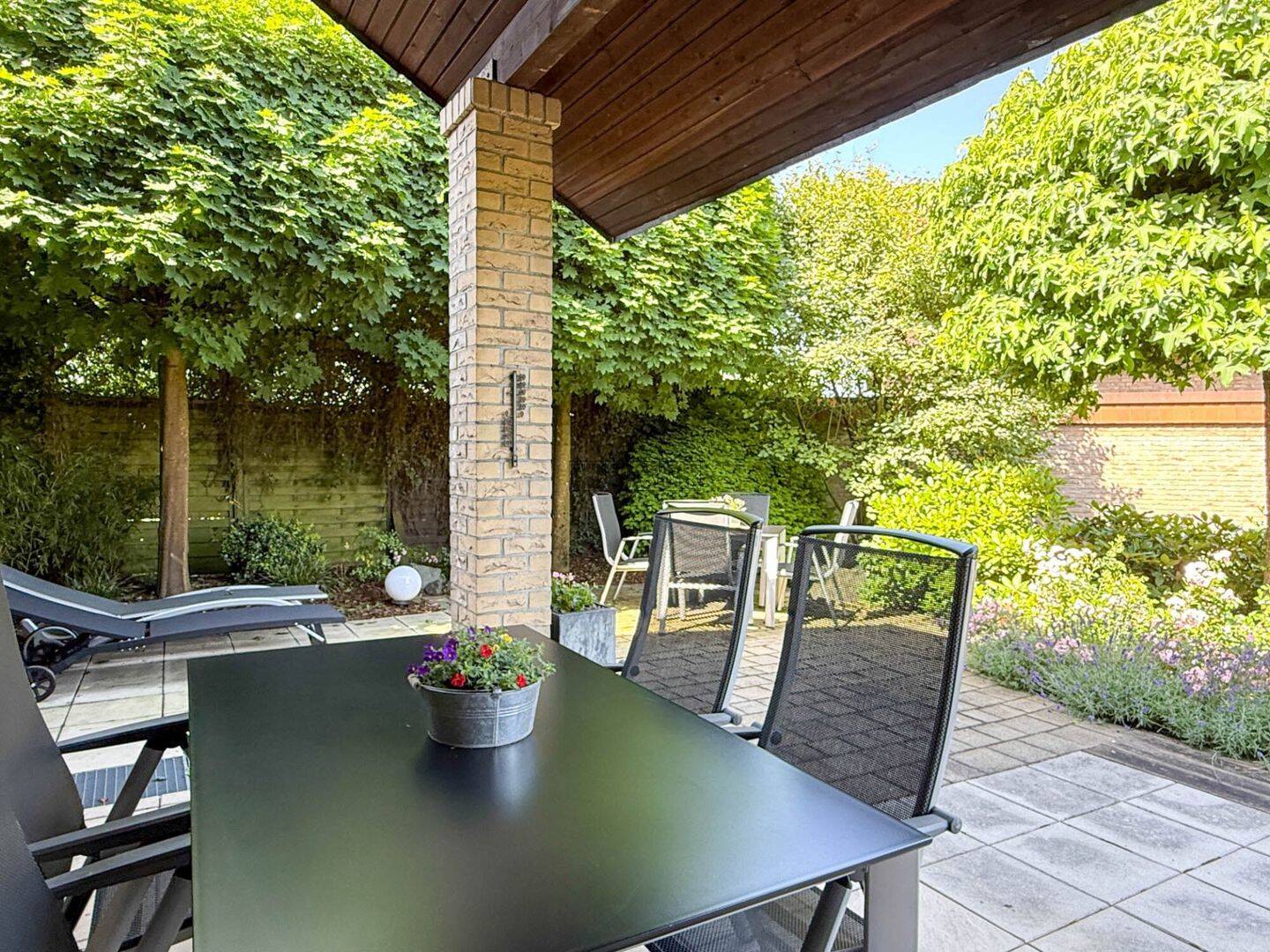 Stilvolles Einfamilienhaus mit Traumgarten und Pool – Hagen – Vorschaubild 5