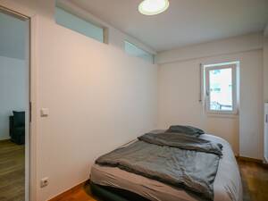 AIGNER - Saniert und bezugsfrei: Perfekt geschnittene Erdgeschosswohnung in ruhiger Innenhoflage – 80796 München – Vorschaubild 6