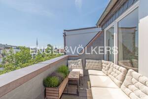 Ganz oben: Privat mit Dachterrasse. – 20144 Hamburg – Vorschaubild 1