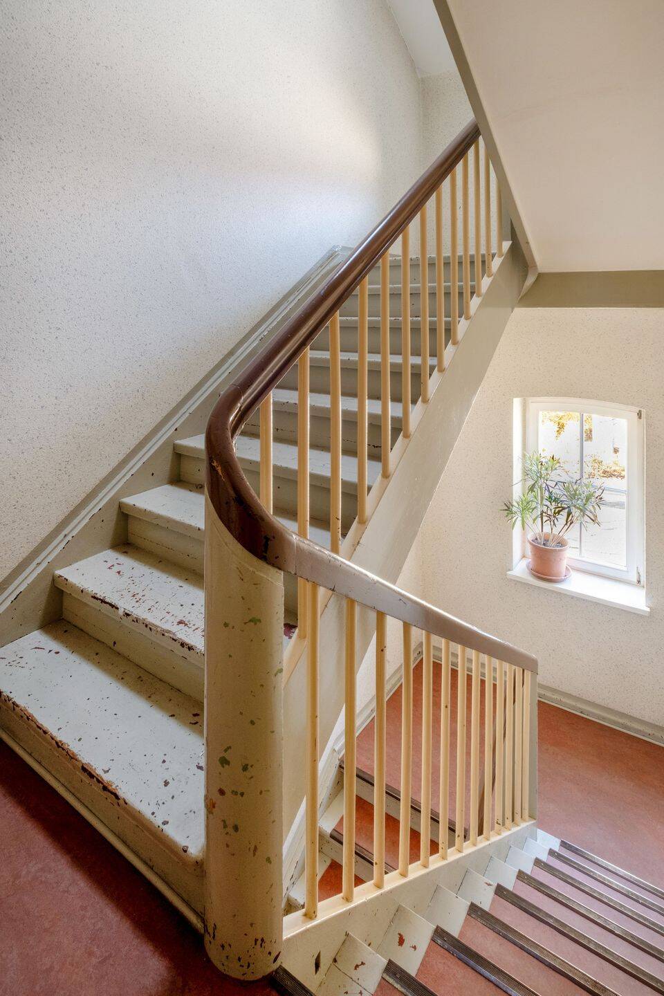 Ruhig gelegene 2-Zimmer-Wohnung im Herzen von Charlottenburg – Berlin – Vorschaubild 8