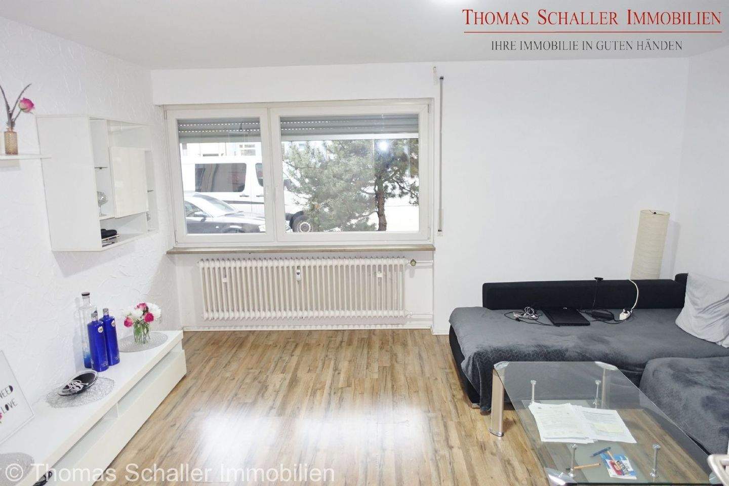 Bezugsfrei -Sanierte 2-Zimmer-Erdgeschoss-Wohnung mit Garage in Nürnberg / Steinbühl – Nürnberg – Vorschaubild 2