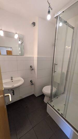 2 gepflegte und moderne 1 Zimmer Dachgeschosswohnungen / unvermietet ! – 28237 Bremen – Vorschaubild 6