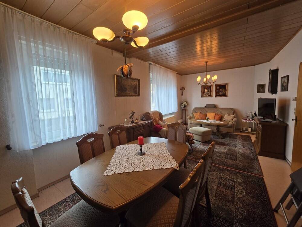 Familienanwesen (2FH) mit großem Garten und Hof in Groß-Zimmern – Groß-Zimmern – Vorschaubild 3