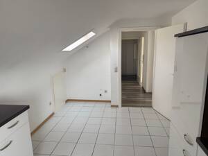 Helle, renovierte 2 Zimmer Wohnung in Heilbronn Mitte – 74074 Heilbronn – Vorschaubild 2
