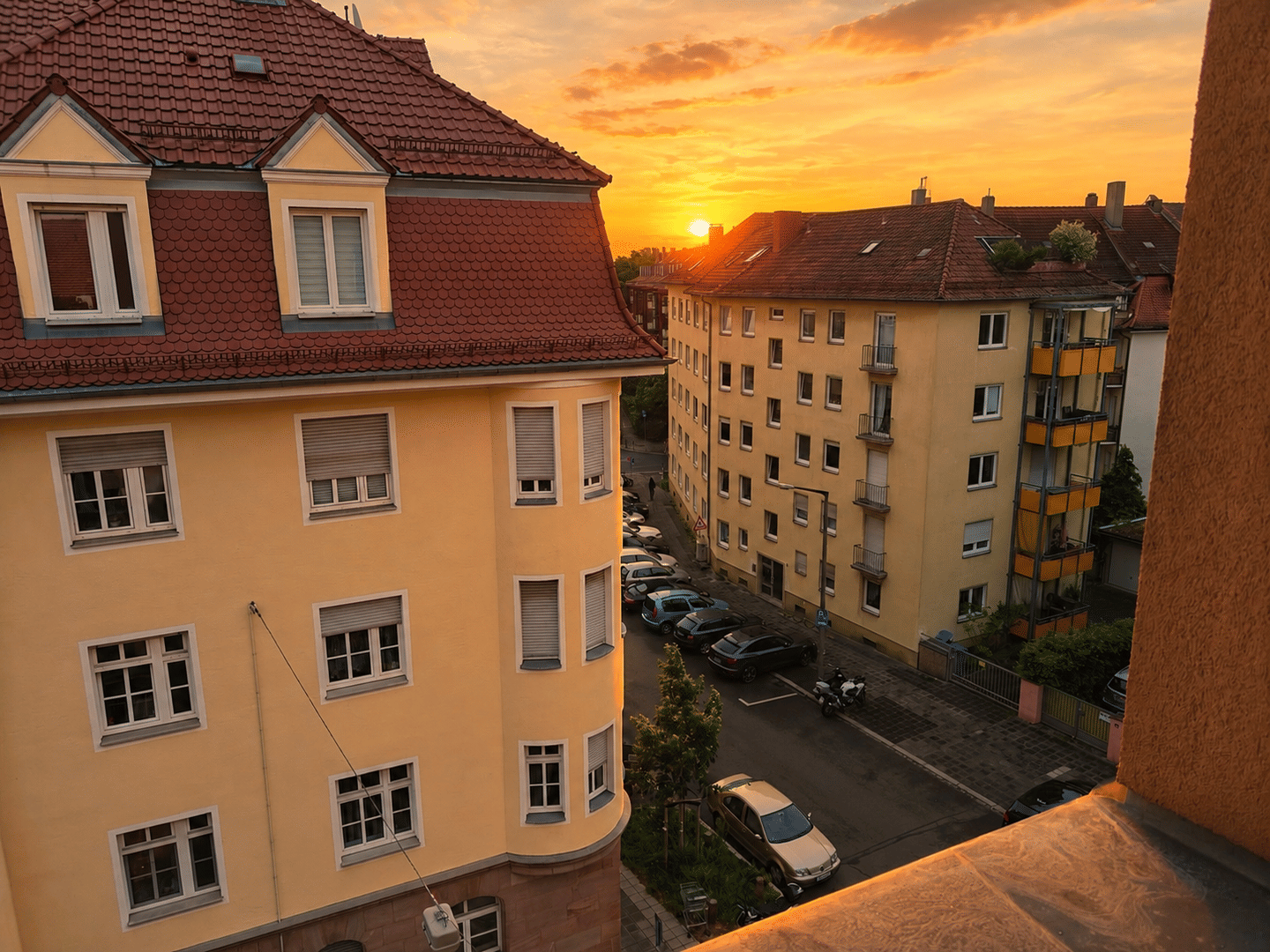 WG-Neugründung, frisch renoviert, zentrumsnah, 2 Duschen und 2 WCs, keine 10 Minuten mit dem Rad zur Ohm – Nürnberg – Vorschaubild 4