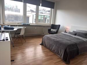 Möblierte Wohnung direkt am Rathaus ab Mai '27 zu mieten – 20095 Hamburg – Vorschaubild 2