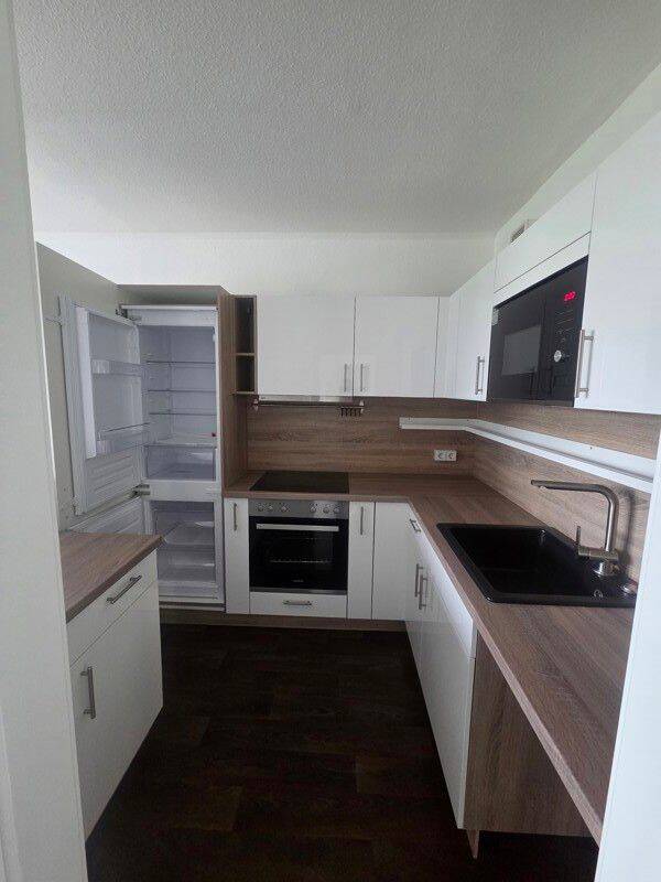 Familien und WG geeignete 3-Zimmer-Wohnung mit Balkon und EBK! – Dresden – Vorschaubild 2