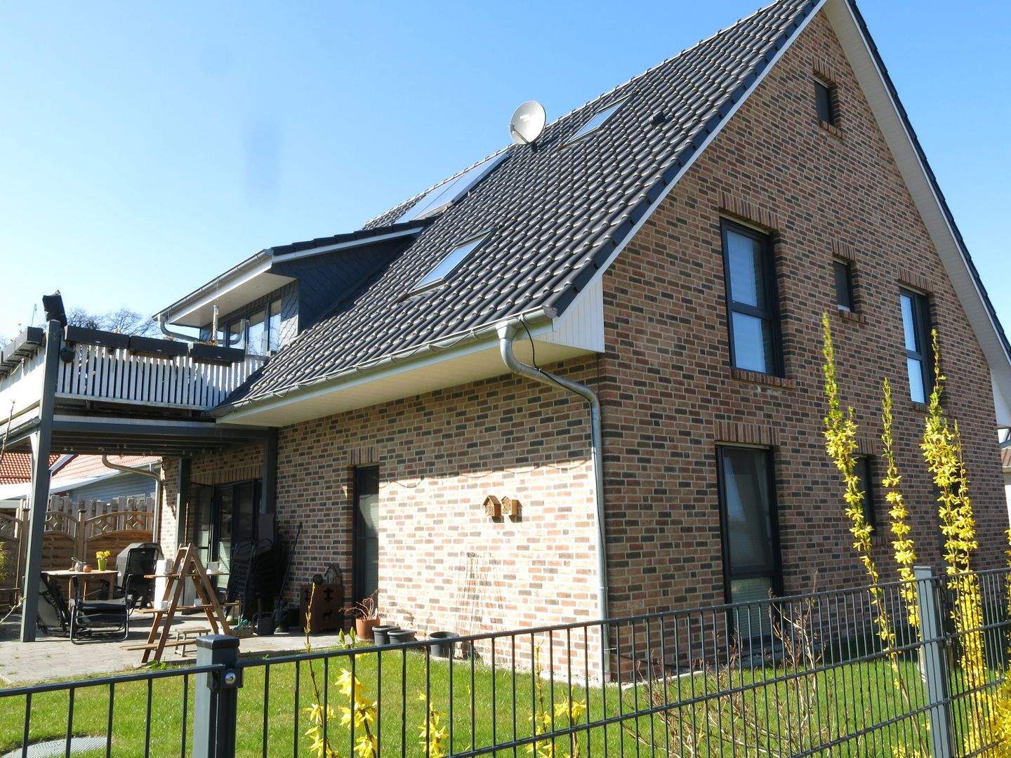 Offene Besichtigung Samstag, 13.6. v.14-15.00 Uhr! Zwei nebeneinander liegende energieeff.top-Neubauten/teilverm. in Lübeck-Oberbüssau – Lübeck – Vorschaubild 2