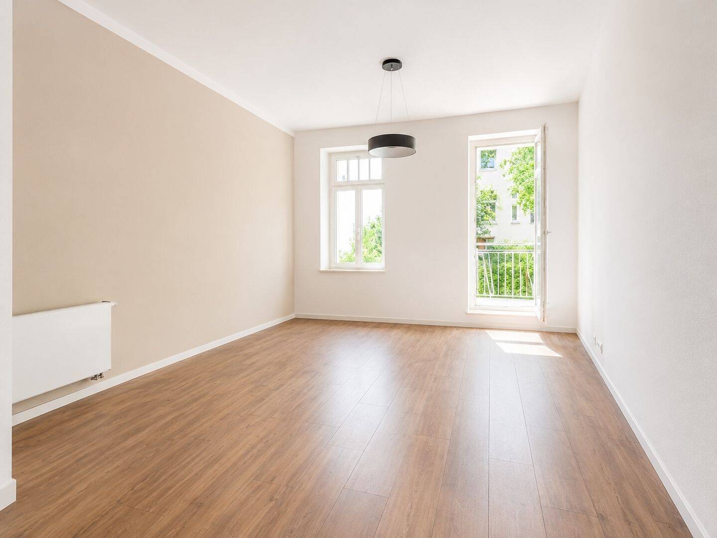 3-Zimmer-Wohnung mit Balkon, Bad mit Wanne/Dusche und grünem Innenhof – Leipzig – Vorschaubild 5