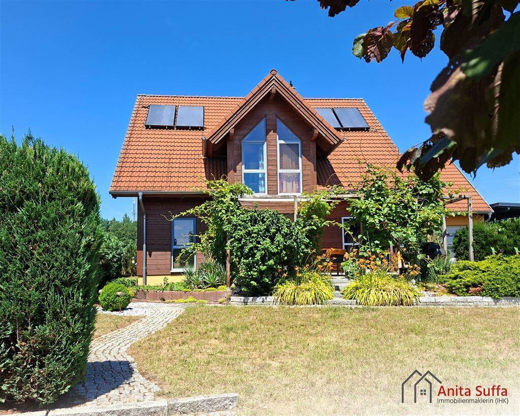 Ein Zuhause aus Massivholz - Wärme, Qualität und Natur vereint!
