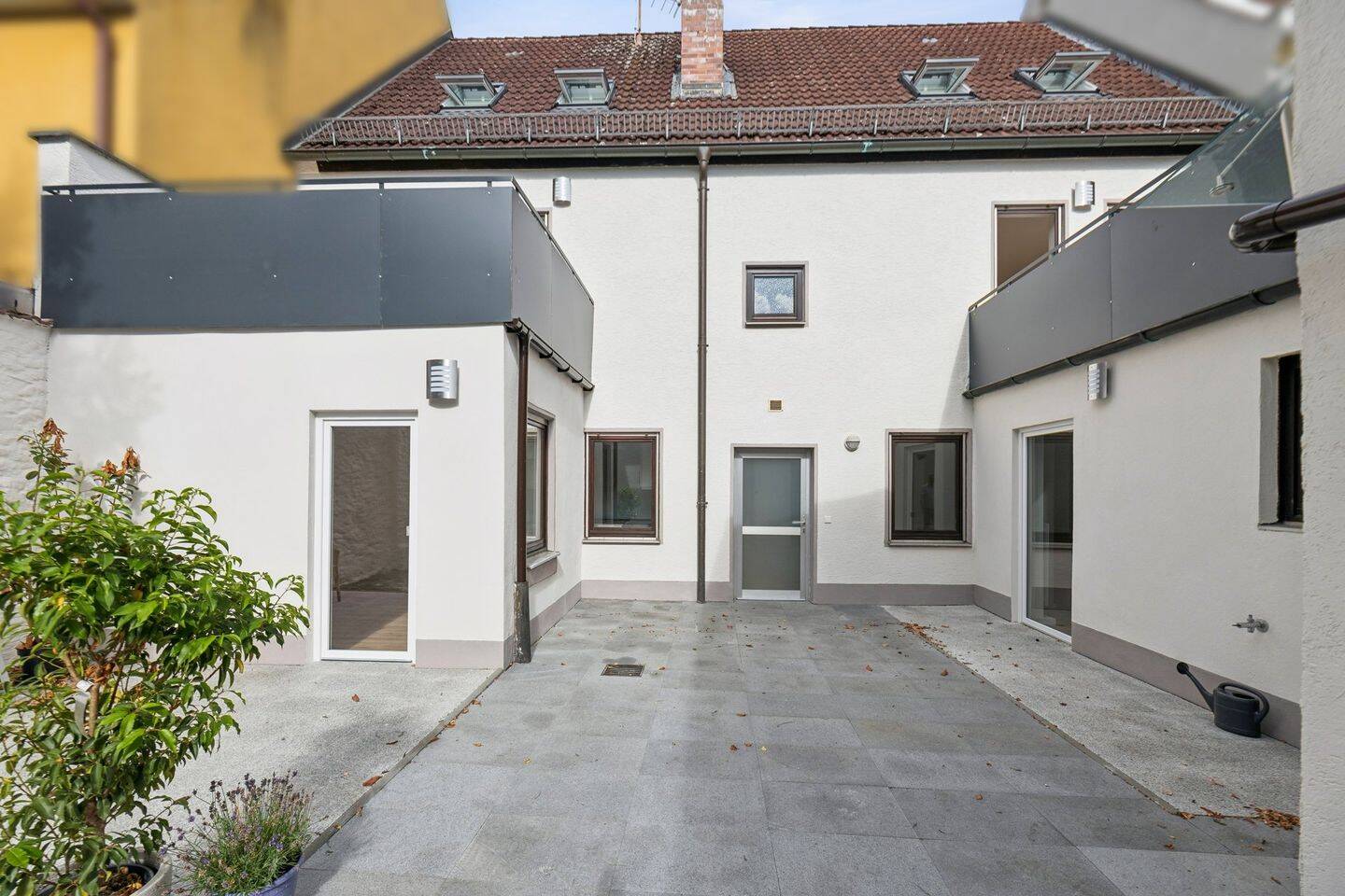 Ruhiges, modernes City-Apartment - Erstbezug nach Renovierung mitten in Erlangen – Erlangen – Vorschaubild 3