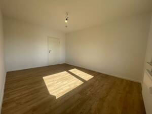 *moderne Balkonwohnung mit Tageslichtbad und 3 Zimmern* – 45355 Essen – Vorschaubild 7