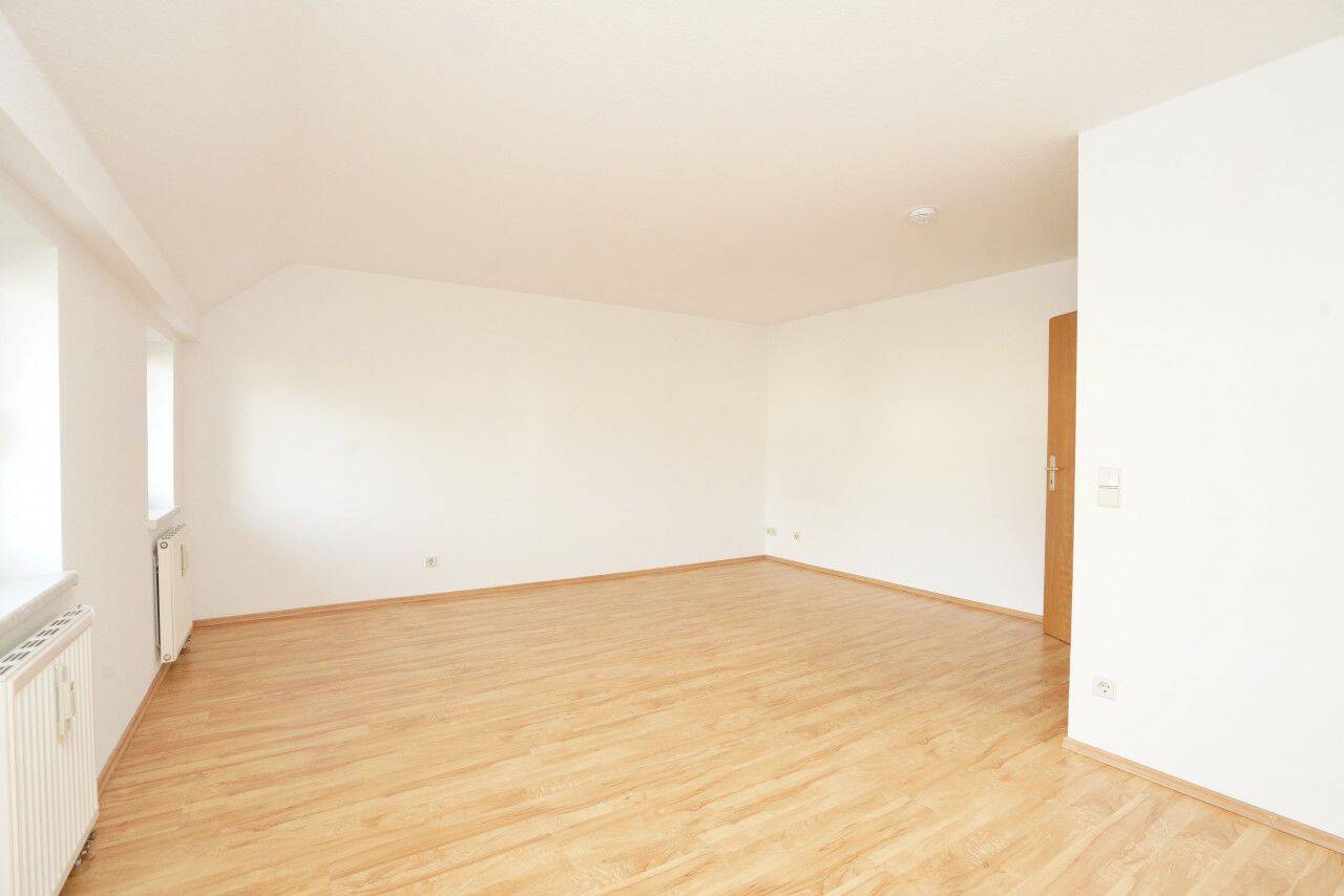 Altbau / Großes Wohnzimmer – Chemnitz – Vorschaubild 7