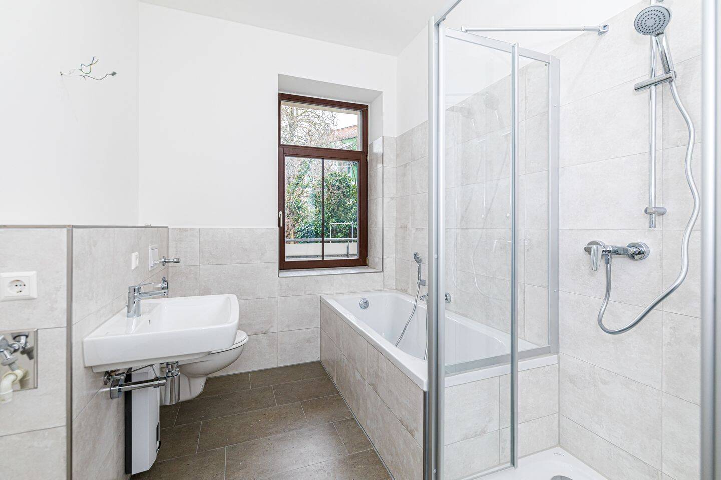 Familienfreundliche 3-Zimmer-Wohnung mit sonnigem Innenhof-Balkon – Leipzig – Vorschaubild 9