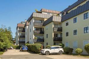 Wohnglück vor den Toren Salzburgs: 2 Zimmer mit Balkon, Keller & Tiefgarage – 83395 Freilassing – Vorschaubild 1