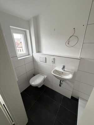 Kernsanierte Etagenwohnung, 1ZKB, Erstbezug – 66125 Saarbrücken – Vorschaubild 2