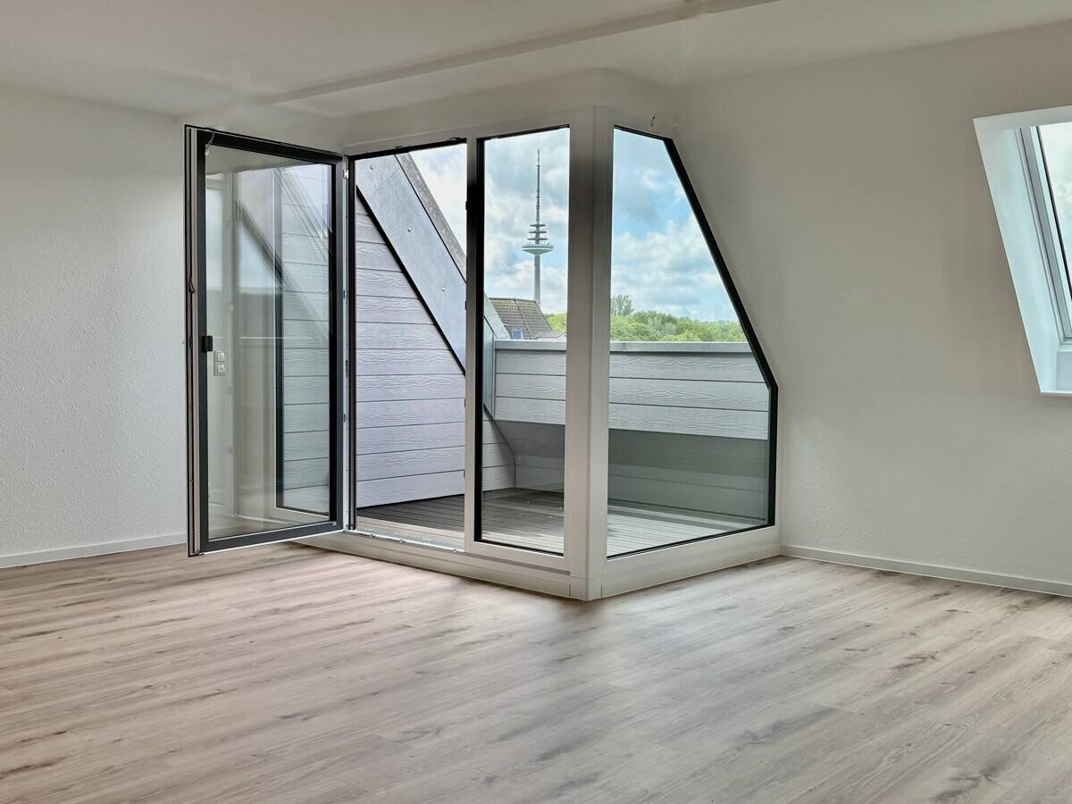 3-Zimmer-Dachgeschoss-WHG - Mitten in der Stadt!! – Kiel – Vorschaubild 5