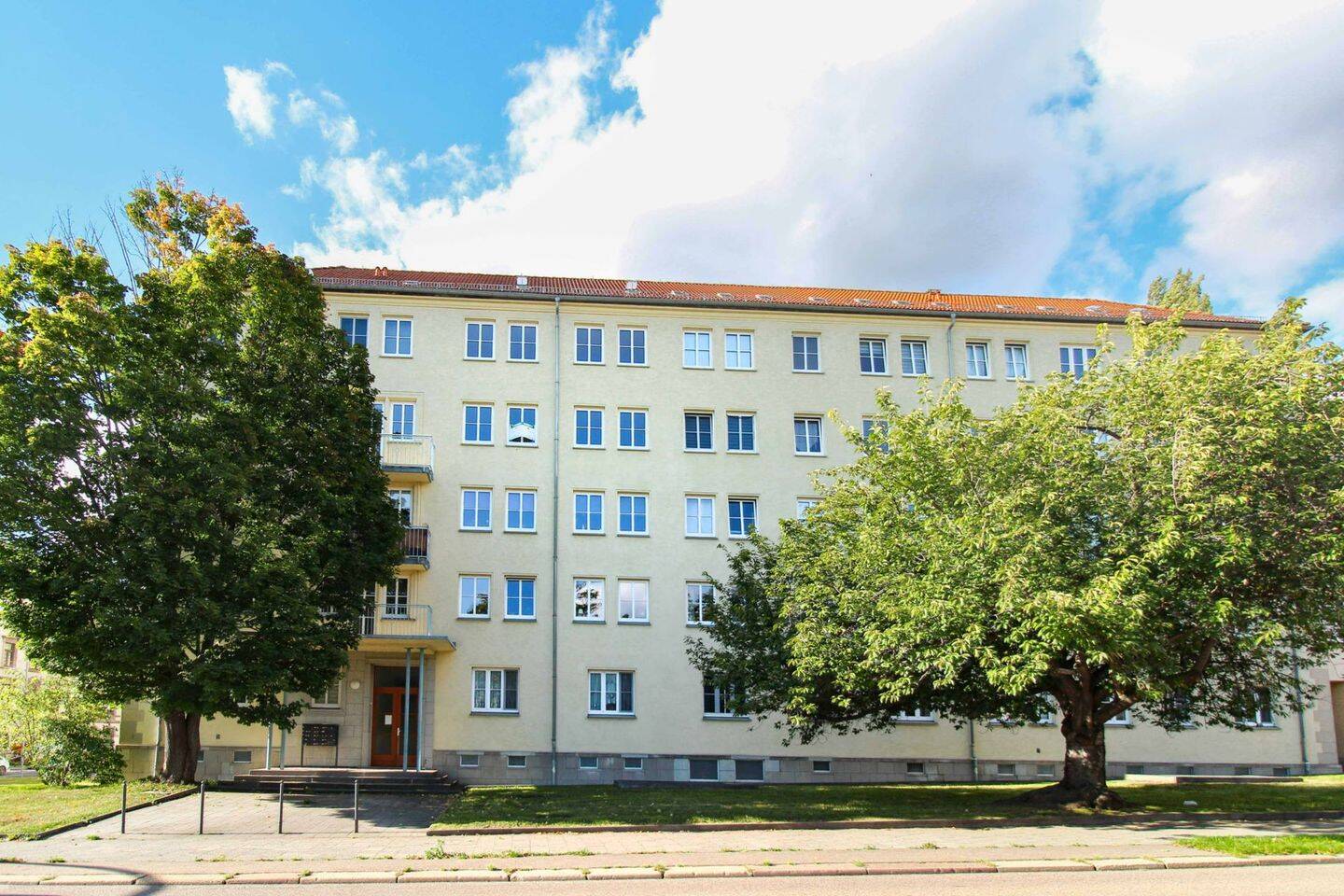 *Investment* 1-Zi.-Apartment mit Balkon, Tageslichtbad in zentrumsnaher Lage