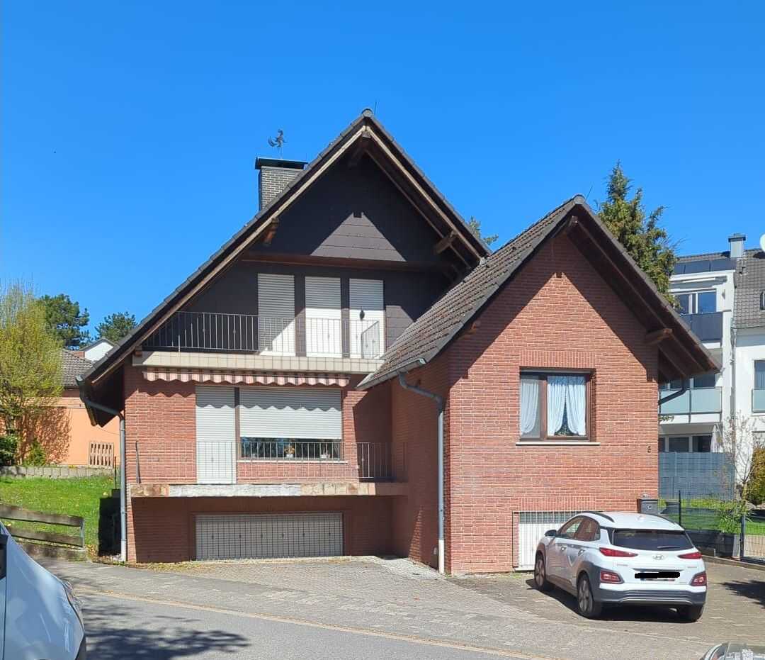 Einfamilienhaus mit Neubauoption in begehrter Wohnlage