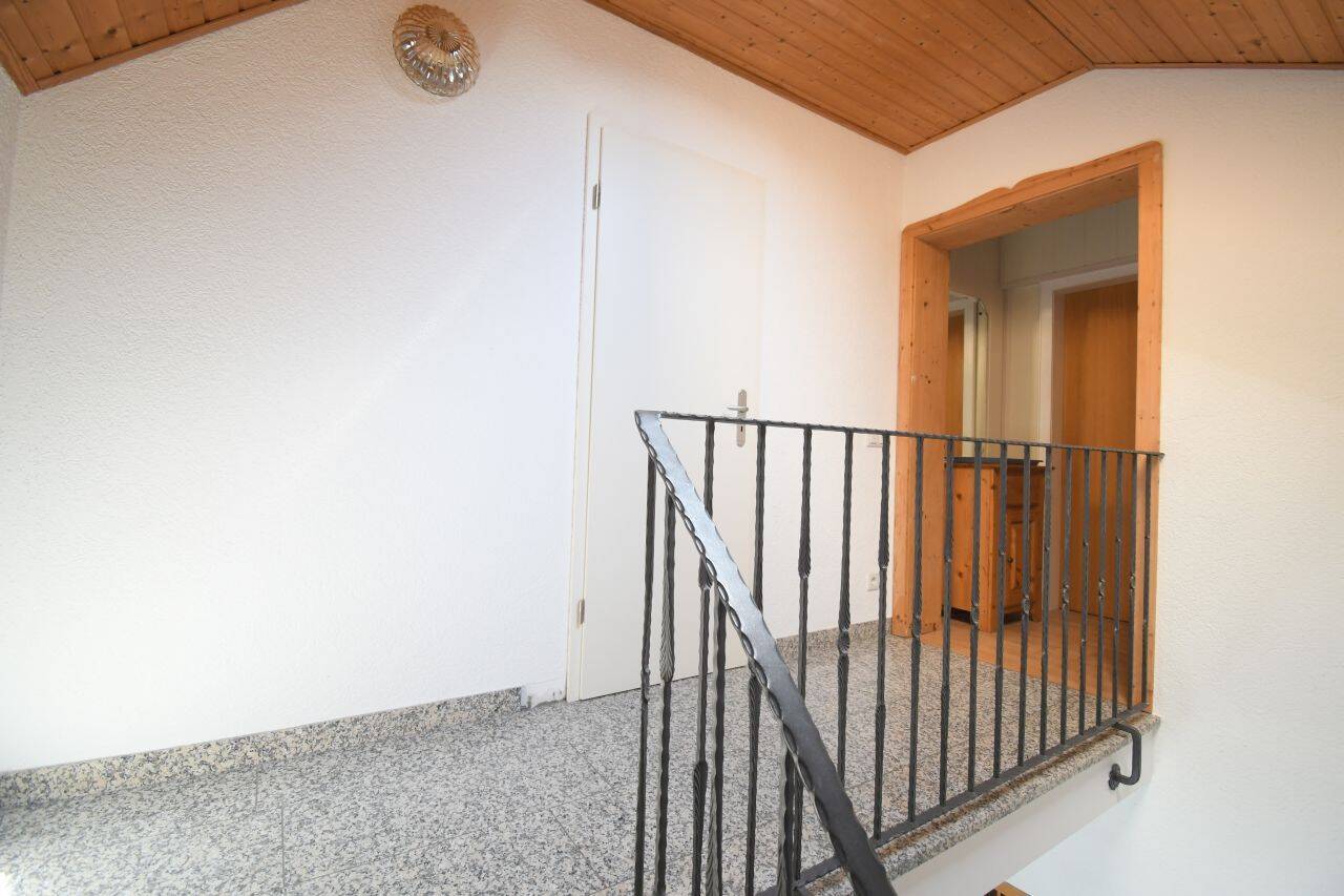 2-3 Familienhaus quasi geschenkt- Sie zahlen lediglich das sonnige Grundstück! – Wiesbaden – Vorschaubild 9