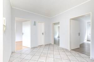 3-Zi.-Wohnung mit Balkon im Hamburger Westen - attraktiv für Eigennutzer & Anleger – 22549 Hamburg – Vorschaubild 4