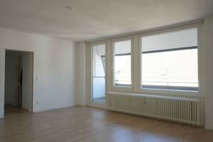 SCHWACHHAUSEN - RADIO BREMEN | Gemütliche 2-Zi. Dachgeschoss Whg. mit Loggia in urbaner Lage – 28211 Bremen – Vorschaubild 6