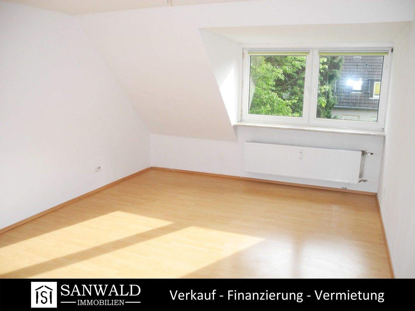 Traumhafte Wohnung mit Badewanne und Dusche in bester Lage – Bochum – Bild 1 von 9