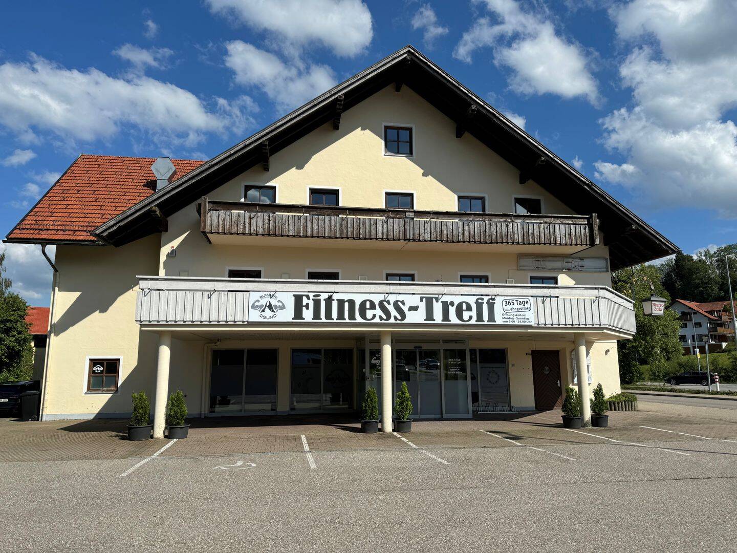 Großzügige 2,5-Zimmer-Wohnung mit großem Balkon in Weitnau