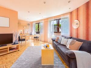 Gut wohnen - 2-Zimmer-Maisonette-Wohnung mit Balkon und Garagenstellplatz am Kaiserberg – 47058 Duisburg – Vorschaubild 2