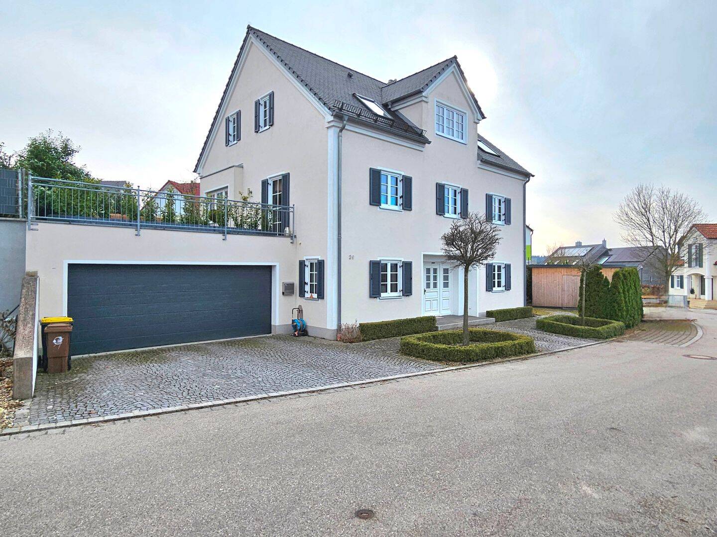 Scheyern! Einfamilienhaus mit Einbauküche, Sauna, Holzkamin, FBH, Belüftungsanlage und Doppelgarage! – Scheyern – Vorschaubild 4