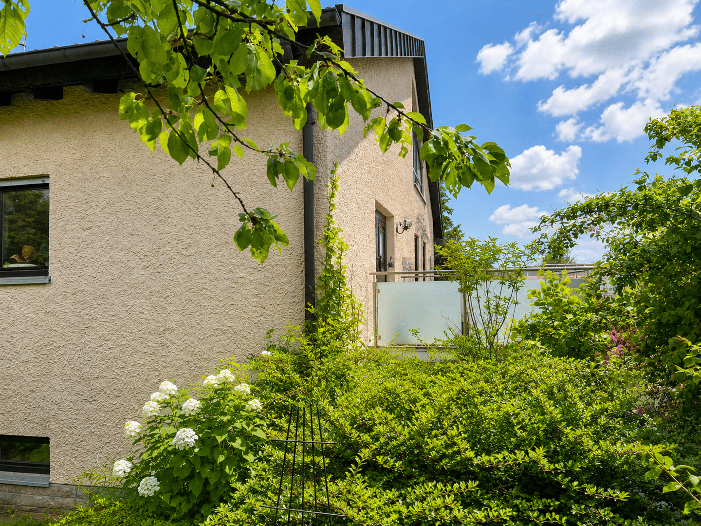 Charmantes Dreifamilienhaus in ruhiger Lage von Oberdürrbach – Würzburg – Vorschaubild 2