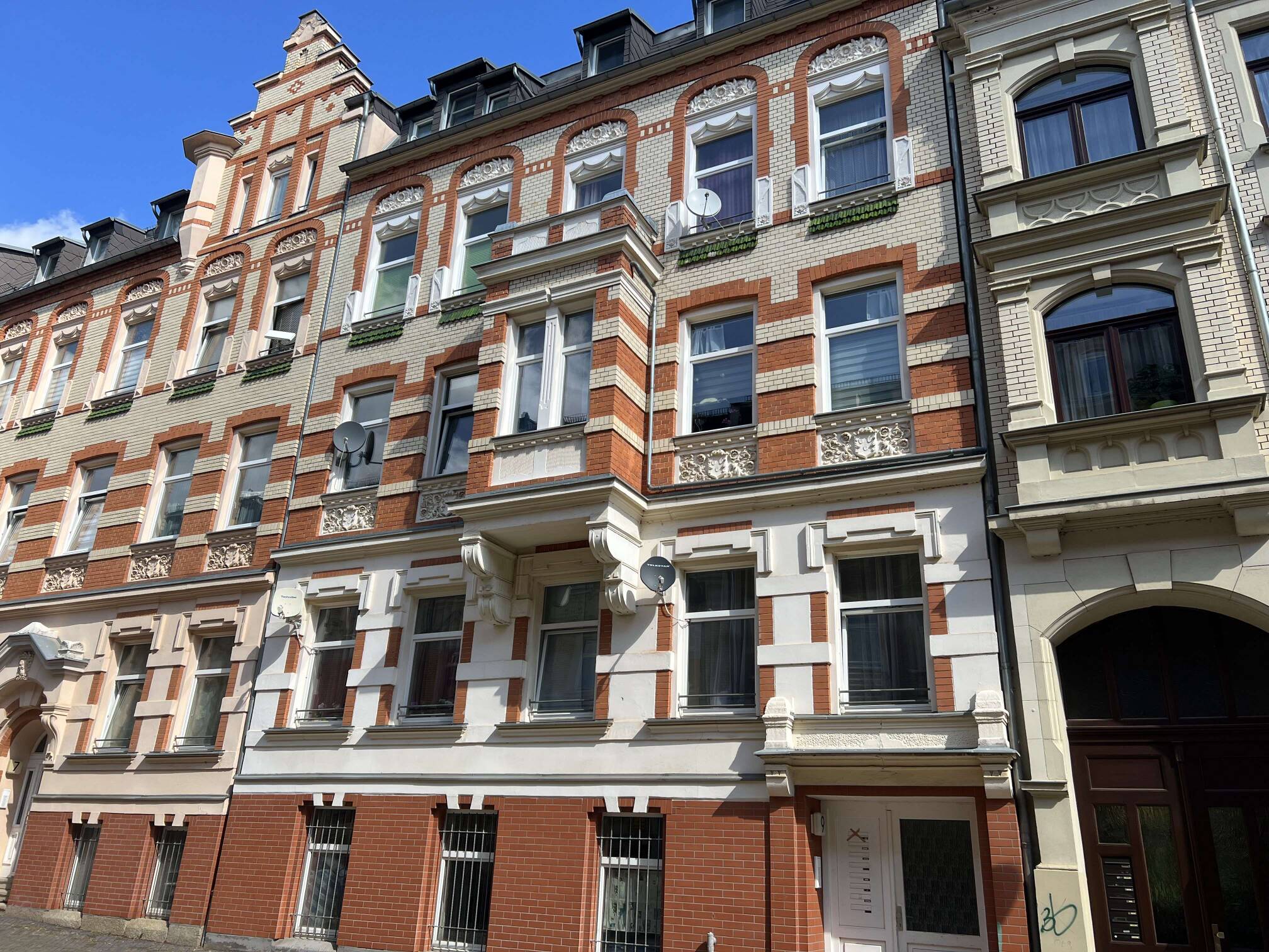 Ihre neue Kapitalanlage in Plauen! Schönes vollvermietetes Mehrfamilienhaus! – Plauen – Vorschaubild 2