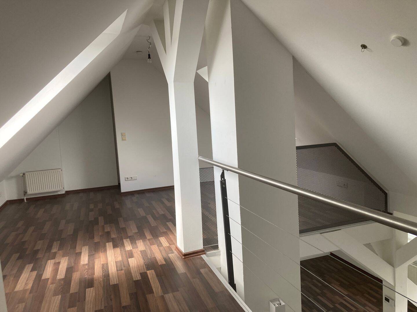 Charmante und helle Maisonette mit französischem Balkon – Nürnberg – Vorschaubild 6