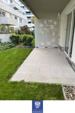 Eindrucksvolle Terrassenwohnung mit EBK in der Dresdner Innenstadt! – 1067 Dresden – Vorschaubild 7
