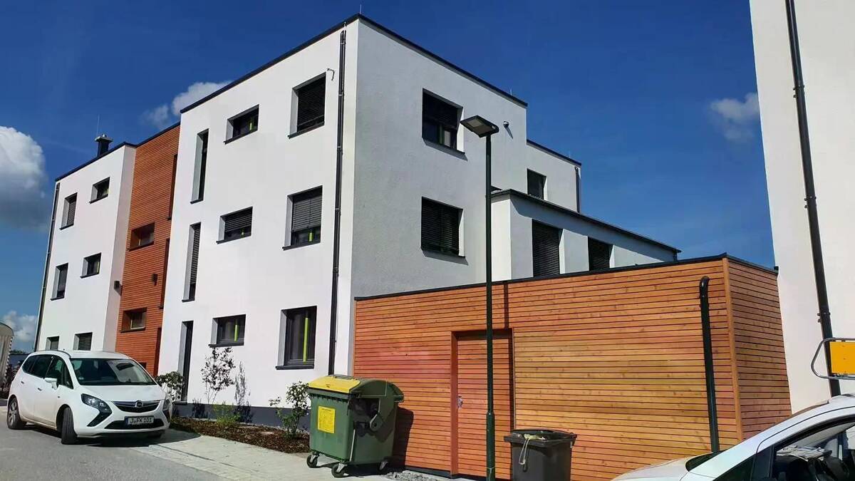 Hochwertige 2 Zimmer Wohnung mit EINBAUKÜCHE und Blick über Jena am Hausberg zu vermieten ! – 7749 Jena – Bild 1 von 2