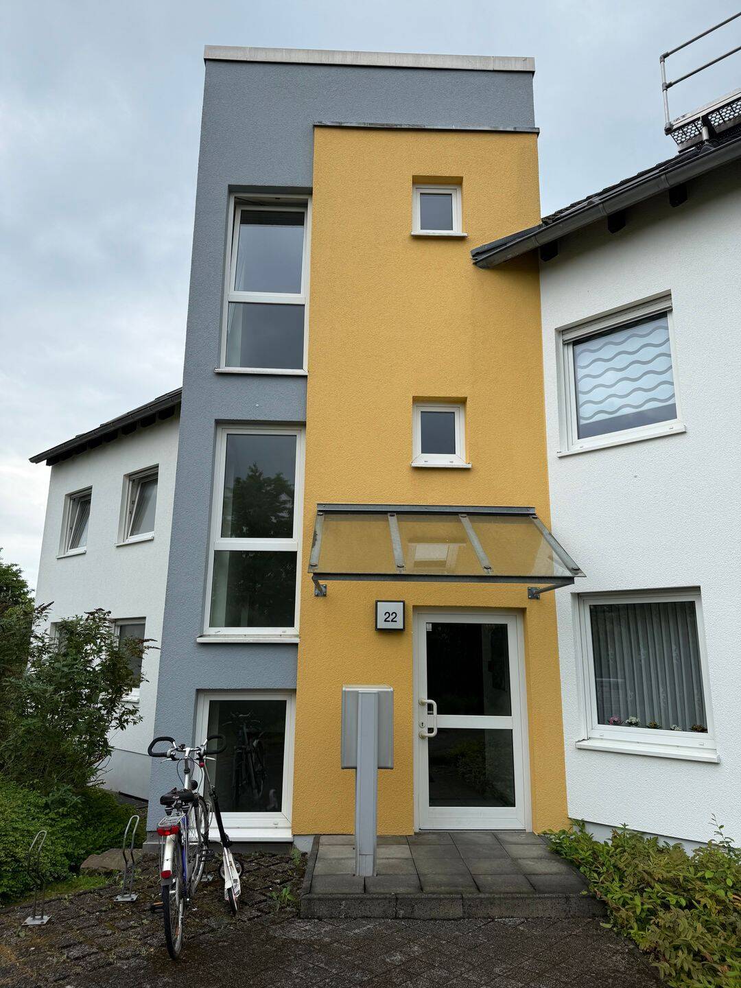 Gut geschnittene 2-Zimmer-Wohnung in bevorzugter, ruhiger Lage von BONN / DUISDORF