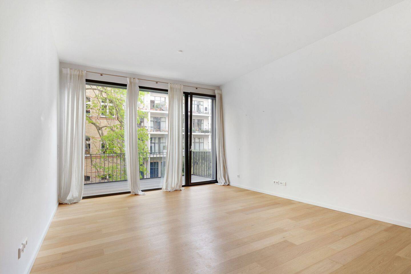 Hochwertige 60m² 2-Zimmer-Wohnung in Berlin Mitte – Berlin – Vorschaubild 4