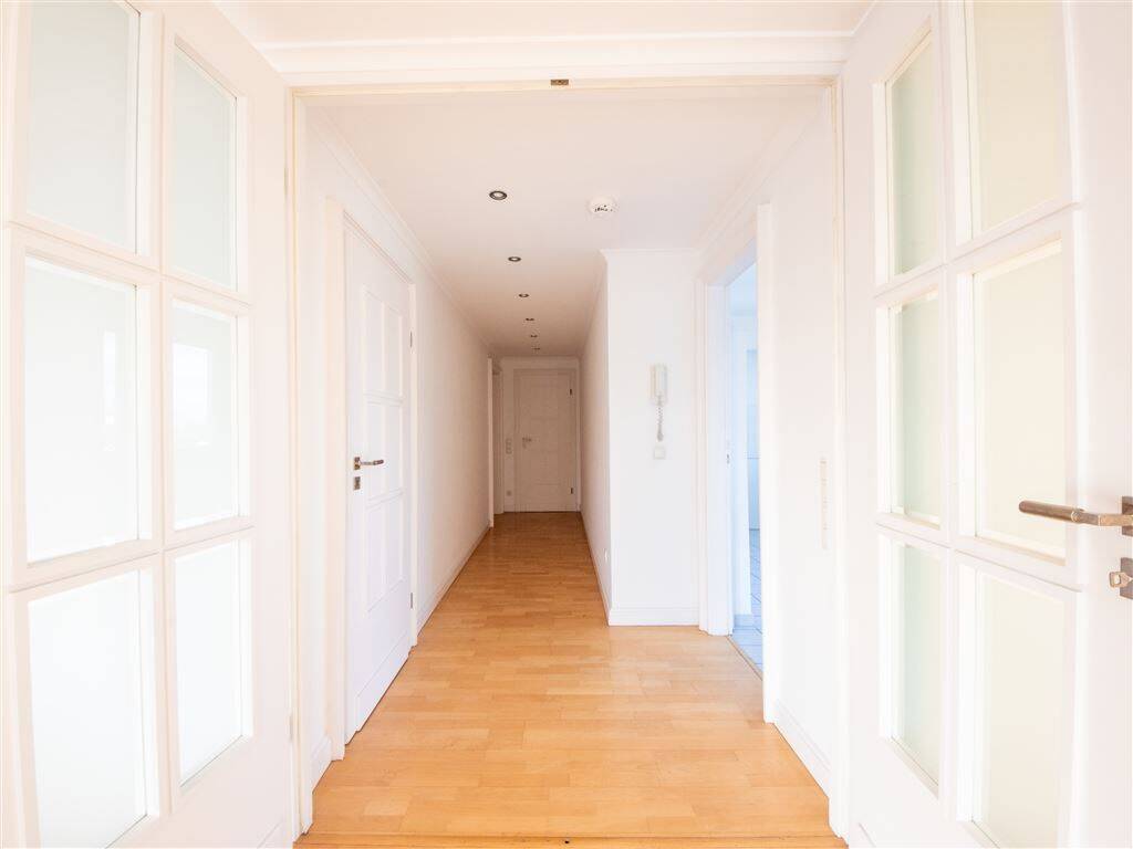 Großzügiges Penthouse in Golzheim - Wohnkomfort mit Kamin – Düsseldorf – Vorschaubild 4