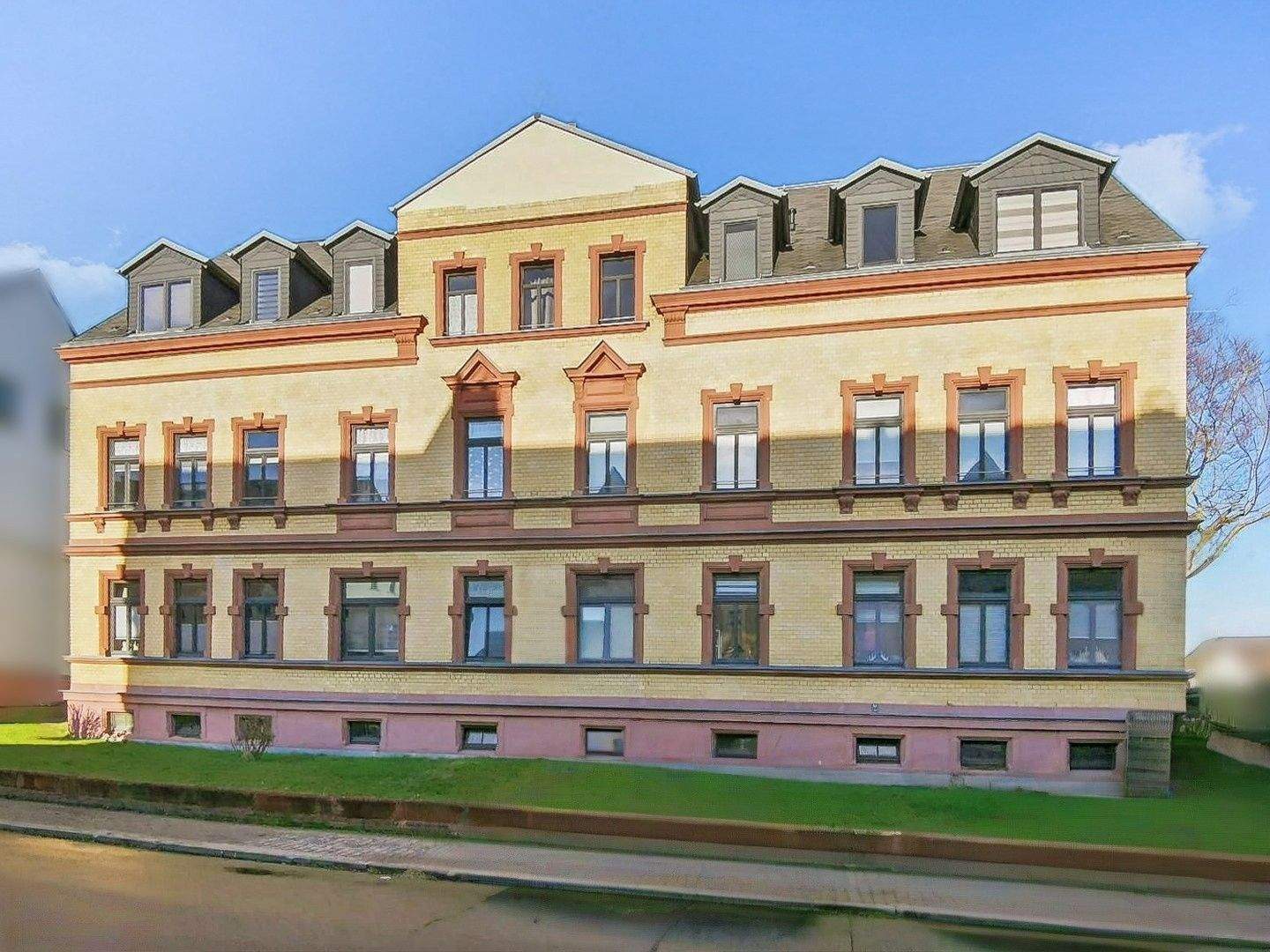 Denkmalschutz: Stilvolle, vermietete 2-Zimmer-Wohnung mit Altbaucharme in grüner Chemnitzer Lage