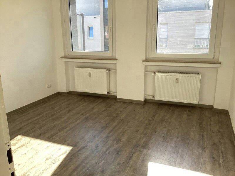 Sehr schöne 3-Zimmer-Wohnung mit Balkon in bester Lage! – Osnabrück – Vorschaubild 2