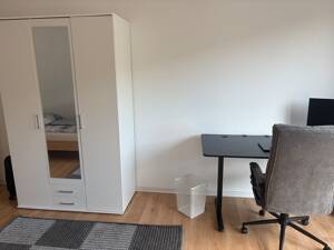 Modernes WG-Zimmer in Uni- und Westbahnhof-Nähe mit eingebauter Küche, Badewanne und Aufzug – 52072 Aachen – Vorschaubild 6
