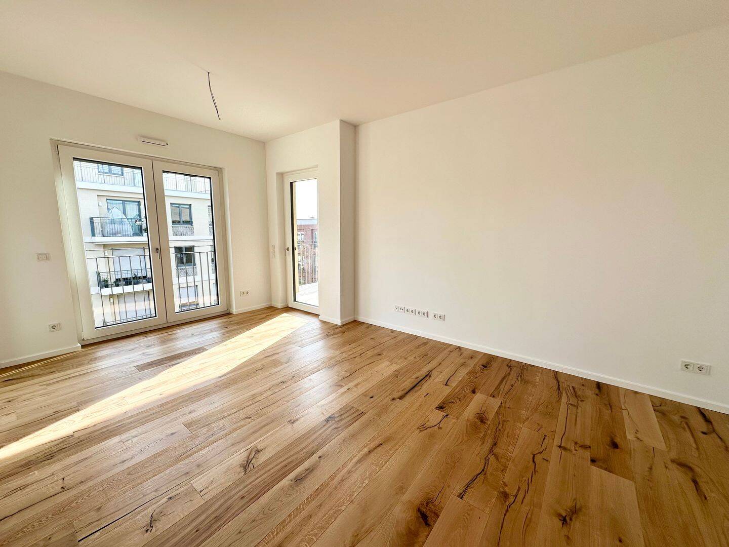 * Erstbezug HafenCity - moderne 4 Raumwohnung mit großer Loggia und schönem Blick * – Dresden – Vorschaubild 4