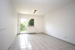 Spot on! Frisch renovierte Terrassenwohnung mit Tiefgaragenstellplatz – 64291 Darmstadt – Vorschaubild 2