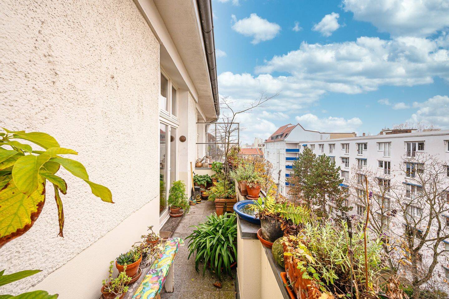 Altbauklassiker mit Aufzug und Balkon- 147 m² in Wilmersdorf nahe Kurfürstendamm – Berlin – Vorschaubild 4