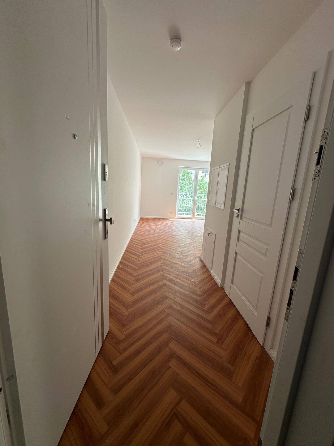 1-Zimmer wohnung Neubau (Ohne Shufa/einkommsnachweis)Provision 5.000€ – Berlin – Vorschaubild 2