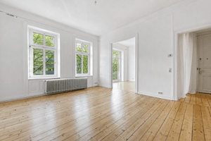 Altbaucharme in Altona: Helle 3,5 Zimmer Wohnung mit Balkon und Dielenboden – 22767 Hamburg – Vorschaubild 2
