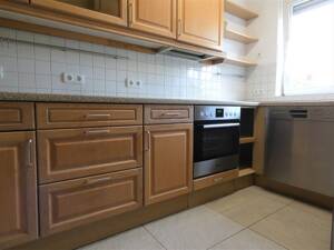 TOWNHOUSE WITH WELLNESS AREA! approx. 179m², 5-room, 4-bed, 2.25-bath, only 13 minutes Clay Kaserne – 65191 Wiesbaden – Vorschaubild 3